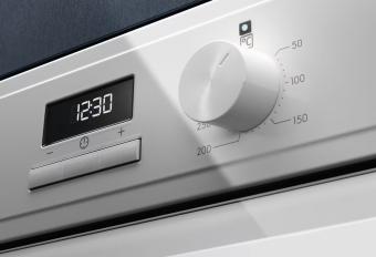 Духовой шкаф электрический Electrolux EOB7S31V: 3