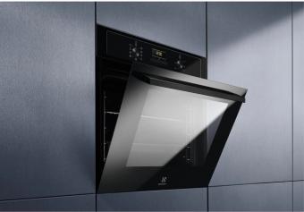 Духовой шкаф электрический Electrolux EOD3H50BK: 3