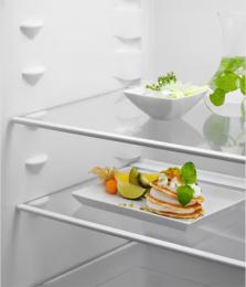 Встраиваемый холодильник Electrolux ERD6DE18S4: 2