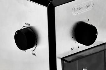 Кавомолка Delonghi KG 89: 2