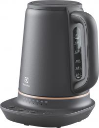Електрочайник Electrolux E7K1-6BP: 1