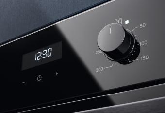 Духова шафа електрична Electrolux EOF5C50BZ: 2