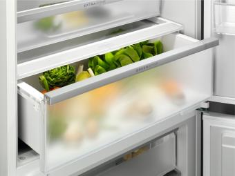 Вбудований холодильник Electrolux ENP7TD75S: 3