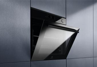 Духова шафа електрична Electrolux EOC8P39H: 2