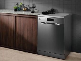 Посудомийна машина Electrolux ESM64831SX: 3