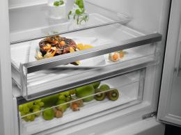 Холодильник Electrolux LNT6ME46X3: 4