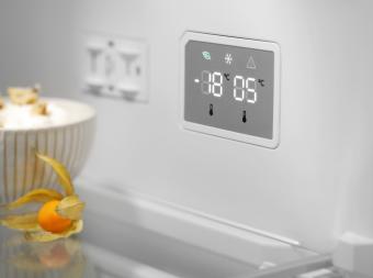Холодильник Electrolux LNT7ME36K2: 7