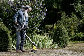 Тример садовий акумуляторний Karcher WRE 18-55 для видалення бур'янів 18В  без АКБ та ЗП (1.445-244.0): 8